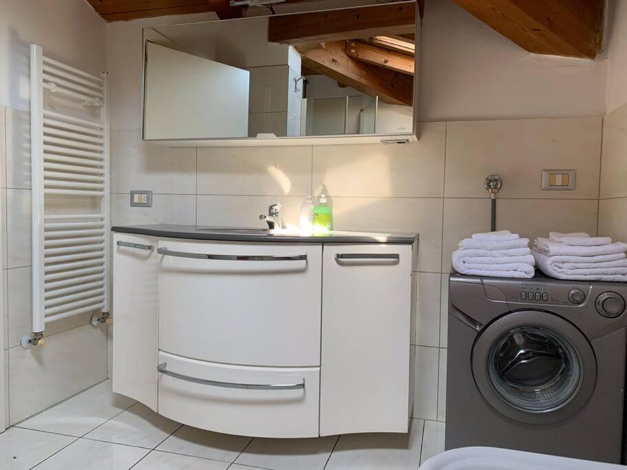 Appartamento Andrew'S House Con Parcheggio Privato Anzola dell'Emilia Luaran gambar